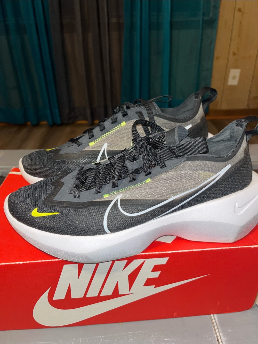 Nike Men’s Black & Gray Sneakers with Neon Yellow Accents